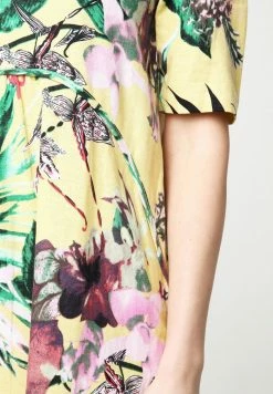 Madam-T Robe De Jour - Gelbgrün -Madam-T Soldes 2022 6f8bbe837cdc4162a73f34ea7551ce5d