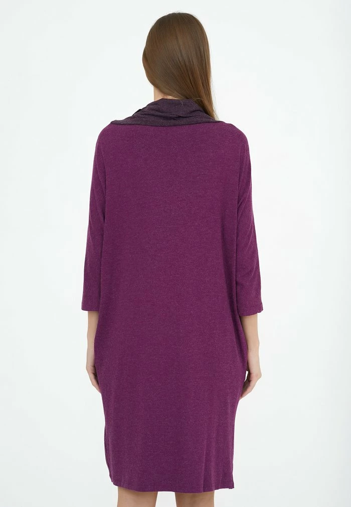 Madam-T KASHIRA - Robe Pull - Pflaume 3 Madam-T KASHIRA - Robe Pull - Pflaume – Image 3