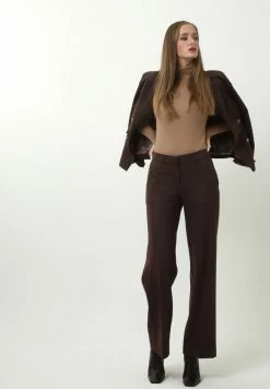 Madam-T ROZALIA - Pantalon Classique - Beige -Madam-T Soldes 2022 72b4ce7ec8b34aa6814c638be54763a8