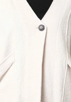 Madam-T Gilet - Creme -Madam-T Soldes 2022 764d405a81904339960bfcebd07074ee