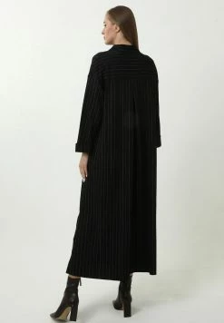 Madam-T CLARICE - Robe De Jour - Schwarz -Madam-T Soldes 2022 79272ef4d9854a8a8ad54c22acc9ff20