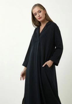 Madam-T CLARICE - Robe De Jour - Blau -Madam-T Soldes 2022 7c8e9f9f2c3c4a5d814ba6cf953c0ec9