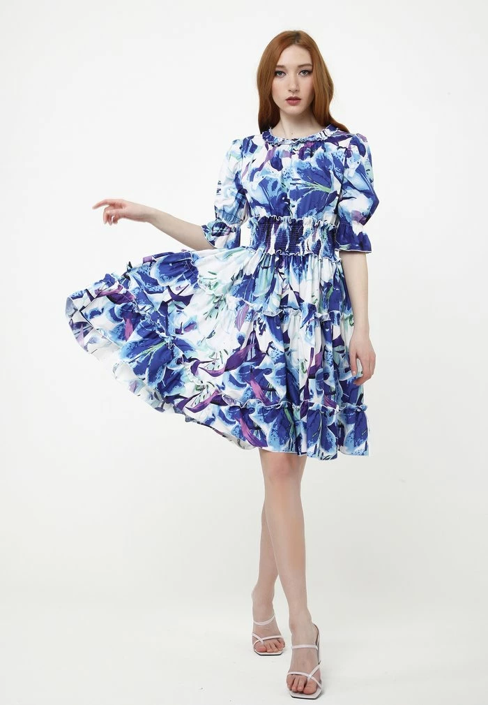 Madam-T Robe De Jour - Weiß, Kornblumenblau 1 Madam-T Robe De Jour - Weiß, Kornblumenblau