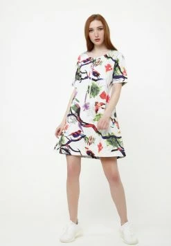 Madam-T LAURA - Robe De Jour - Weiß Lila 11 Madam-T LAURA - Robe De Jour - Weiß Lila -Madam-T Soldes 2022 8616e4fdd8d64914bab43af6770d7418