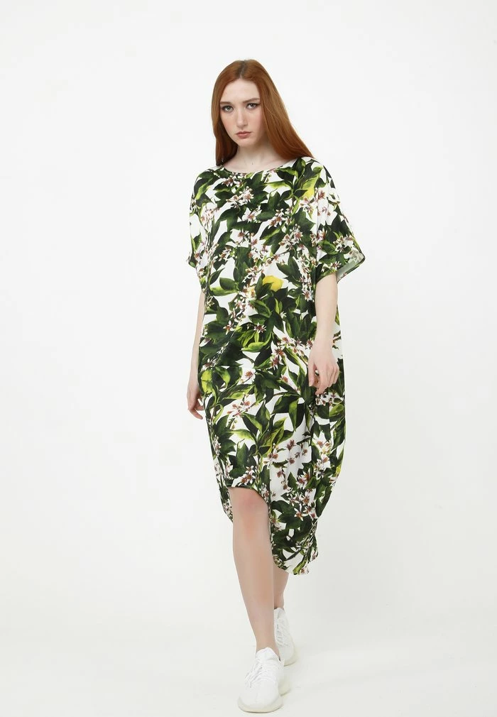 Madam-T Robe De Jour - Milchig Khaki 2 Madam-T Robe De Jour - Milchig Khaki – Image 2