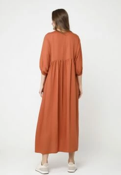 Madam-T Robe Longue - Ingwer -Madam-T Soldes 2022 8a4d4b3d019b46fe9e3ca0e1276bc4db