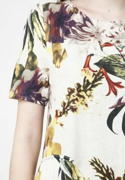 Madam-T Robe De Jour - Milchig Gelb -Madam-T Soldes 2022 8ab45b8d6b244c31b5bcb568e88a0c36