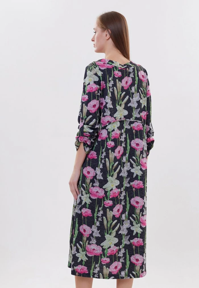 Madam-T SELINA - Robe De Jour - Bla Askk Rosa 3 Madam-T SELINA - Robe De Jour - Bla Askk Rosa – Image 3