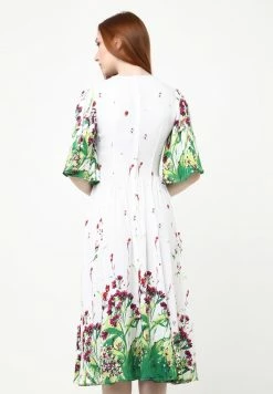 Madam-T TEREZIA - Robe De Jour - Weiß/hellgrün -Madam-T Soldes 2022 92ff25b421744038bc0d5d6440f0364d