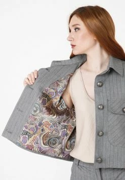 Madam-T Veste Légère - Grau -Madam-T Soldes 2022 94962946cc1e4f34a8d7e541e5fe4d0f