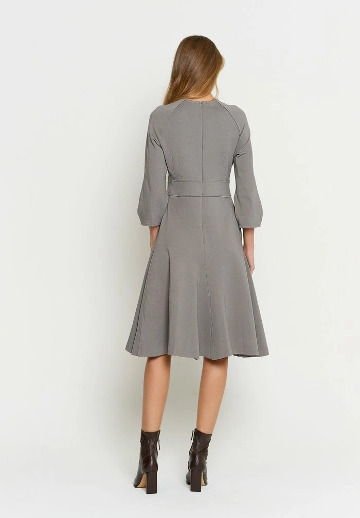 Madam-T Robe En Jersey - Grau 3 Madam-T Robe En Jersey - Grau – Image 3