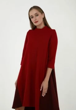 Madam-T Robe Pull - Rot Weinrot -Madam-T Soldes 2022 9671d9fa6dd446eb91fae4e4ef193192