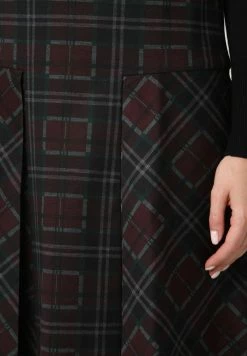 Madam-T GASCONA - Robe De Jour - Wein Rot/grün -Madam-T Soldes 2022 96b7046ce2a648599ef73d062191fbf7