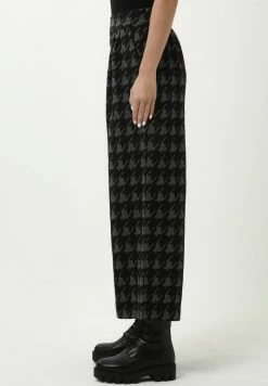 Madam-T GERDI - Pantalon Classique - Black -Madam-T Soldes 2022 9a6d2b115c12471bb49d0e02916fa013