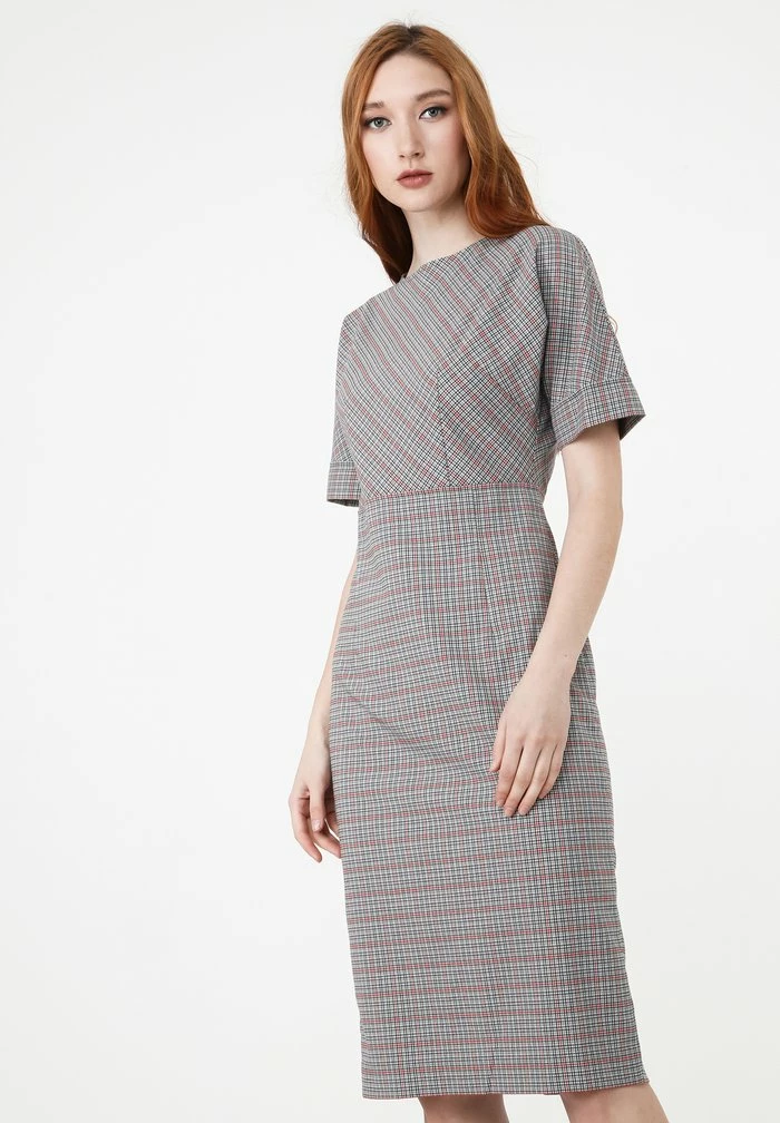 Madam-T Robe Fourreau - Grau Pink 1 Madam-T Robe Fourreau - Grau Pink