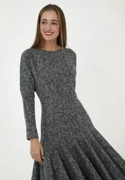 Madam-T SAMARA - Robe Pull - Grau, Silbrig -Madam-T Soldes 2022 9ad605aea2b0489e87ded2e1a0908664