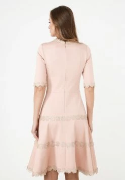 Madam-T Robe De Jour - Pfirsich -Madam-T Soldes 2022 a64d61bd864f458e9683d1d91a2b2b30