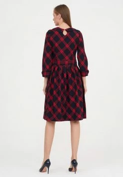 Madam-T MEDJA - Robe De Jour - Suche Nach Adtine Red -Madam-T Soldes 2022 a64dea750d1243558adcbae132934b4e