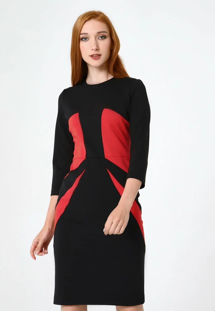 Madam-T Robe Fourreau - Schwarz Rot 1 Madam-T Robe Fourreau - Schwarz Rot