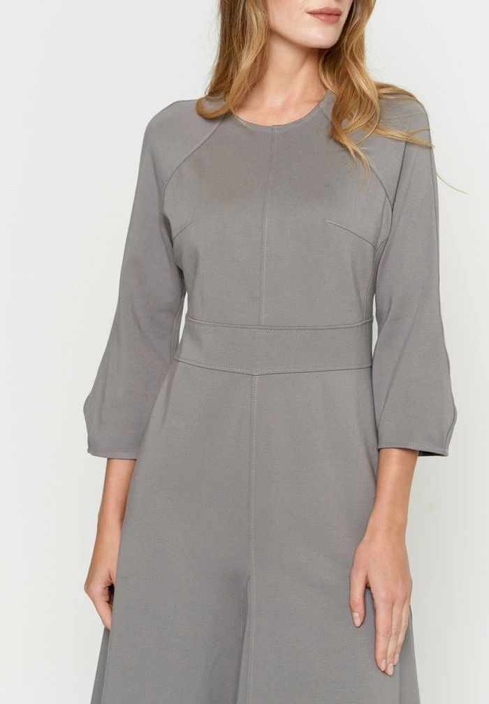 Madam-T Robe En Jersey - Grau 6 Madam-T Robe En Jersey - Grau – Image 6