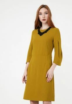 Madam-T Robe De Jour - Senf -Madam-T Soldes 2022 b3ee1a24b16240e991e648d850f5335b