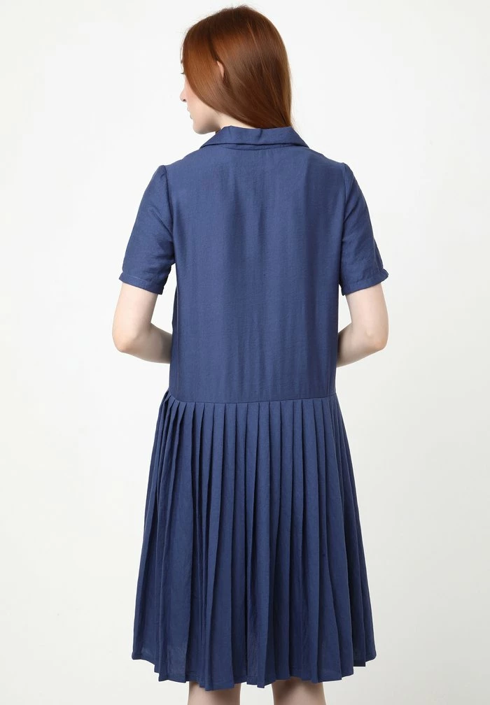 Madam-T TEODORINA - Robe Chemise - Blau 3 Madam-T TEODORINA - Robe Chemise - Blau – Image 3