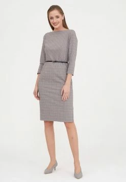 Madam-T MUARA - Robe Fourreau - Grüner Vogel/rosa 13 Madam-T MUARA - Robe Fourreau - Grüner Vogel/rosa -Madam-T Soldes 2022 bdcde99dfa6141b29afe63895e50f520