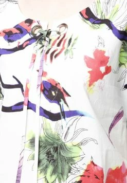 Madam-T LAURA - Robe De Jour - Weiß Lila 15 Madam-T LAURA - Robe De Jour - Weiß Lila -Madam-T Soldes 2022 be7ae9bd31b84562afd91a7b2f04c89c