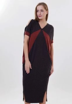 Madam-T SENTIABRINA - Robe Pull - Brantn Tera Orkotta