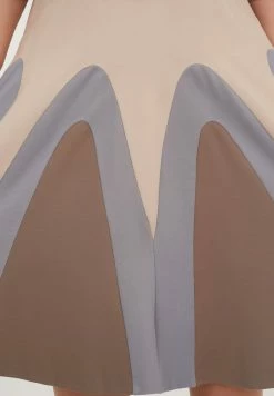 Madam-T MORENA - Robe De Jour - Beige/dunkelbeige -Madam-T Soldes 2022 c28839e91bee4977bad235b6d5e0c74f