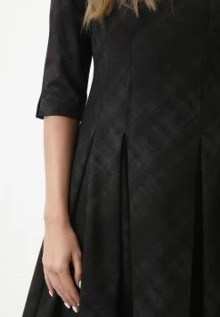 Madam-T KRISTI - Robe De Jour - Schwarz Pflaume -Madam-T Soldes 2022 c3f90bdf9a674994af29852098b7a5ce