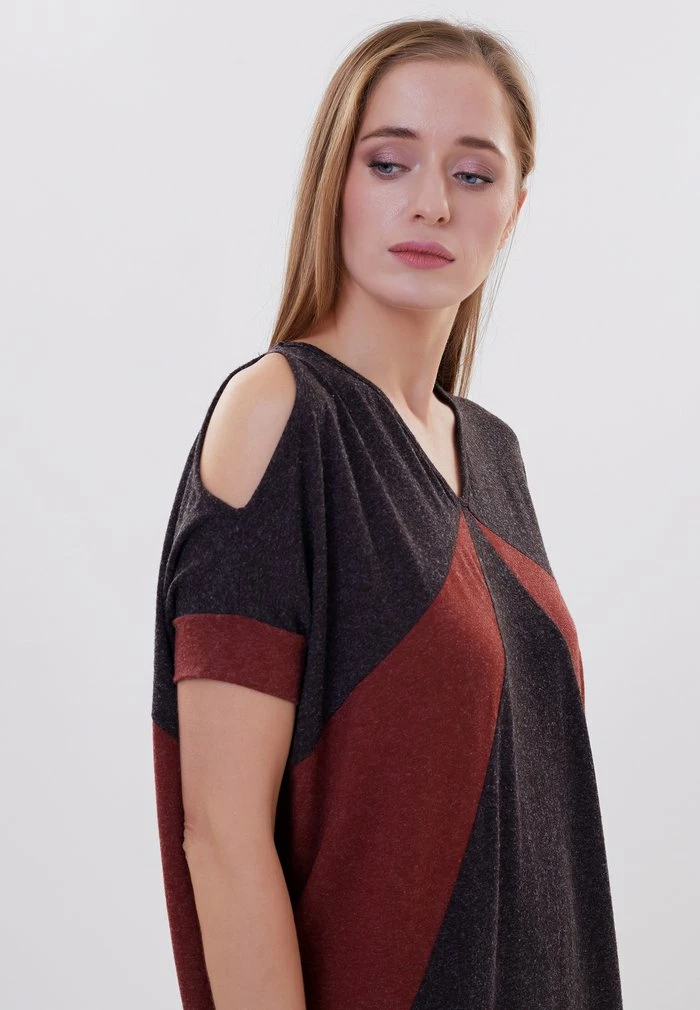 Madam-T SENTIABRINA - Robe Pull - Brantn Tera Orkotta 7 Madam-T SENTIABRINA - Robe Pull - Brantn Tera Orkotta – Image 7