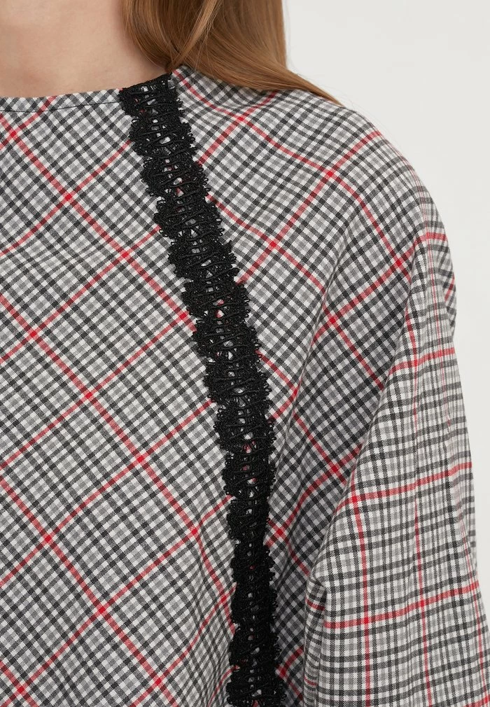 Madam-T ADAMASA - Robe De Jour - Grüner Zig Rot 6 Madam-T ADAMASA - Robe De Jour - Grüner Zig Rot – Image 6