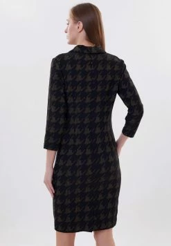 Madam-T KONTATA - Robe Fourreau - Blake/khaki 11 Madam-T KONTATA - Robe Fourreau - Blake/khaki -Madam-T Soldes 2022 c5a4877e7ad842b08f2d568d7a9eef3a