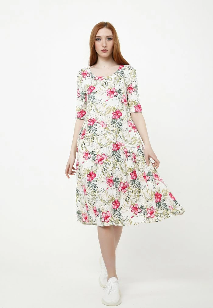 Madam-T Robe De Jour - Beige Rosa 2 Madam-T Robe De Jour - Beige Rosa – Image 2