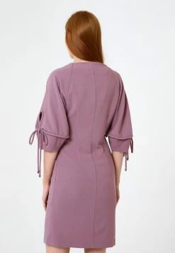 Madam-T Robe De Jour - Rosa 9 Madam-T Robe De Jour - Rosa -Madam-T Soldes 2022 c86ab20e81ac4c61ac679426ca208979