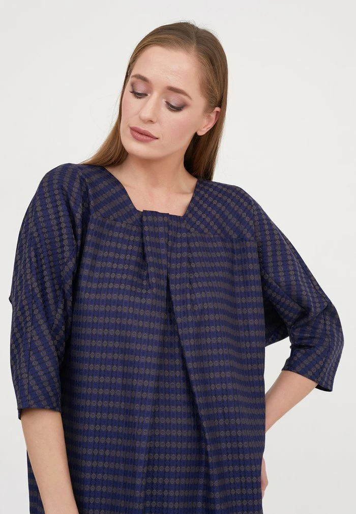 Madam-T VIKANA - Robe De Jour - Indigo Grüne Bohnen 4 Madam-T VIKANA - Robe De Jour - Indigo Grüne Bohnen – Image 4