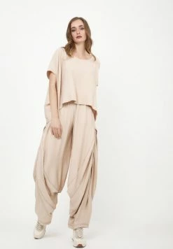 Madam-T Pantalon Classique - Beige -Madam-T Soldes 2022 cca7b2ce47c34657b4142f272a045816