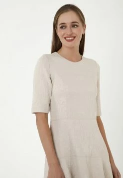 Madam-T Robe De Jour - Creme -Madam-T Soldes 2022 cf077bc582504cca8c5a1b7bdbced2b6