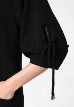 Madam-T Robe De Jour - Schwarz 11 Madam-T Robe De Jour - Schwarz -Madam-T Soldes 2022 d00031bd63494b3c9e9c891e846a5fb8