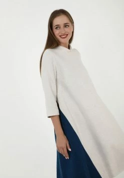 Madam-T Robe Pull - Creme Aqua -Madam-T Soldes 2022 d09a27bdf190423ab001042a7575465f