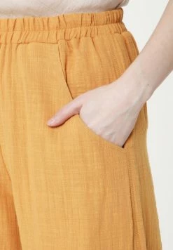 Madam-T ANNELISA - Pantalon Classique - Gelb 12 Madam-T ANNELISA - Pantalon Classique - Gelb -Madam-T Soldes 2022 d0c46fb4f22142eb97de6df7ffbfa194