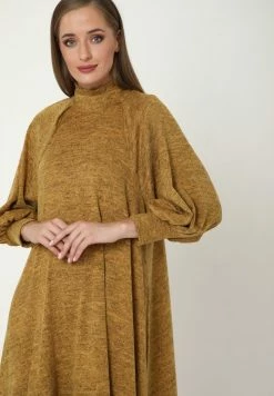 Madam-T Robe Pull - Senf -Madam-T Soldes 2022 d2169aaebd5e48a5b90f33be26ab7af5