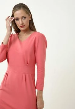 Madam-T Robe De Jour - Coral 9 Madam-T Robe De Jour - Coral -Madam-T Soldes 2022 d26fbd0047cd4dbab48ecb3341f27541