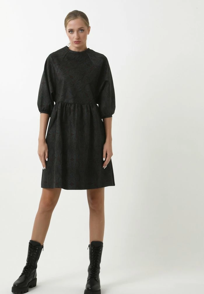 Madam-T ADAMASA - Robe De Jour - Wein Rot/grün 4 Madam-T ADAMASA - Robe De Jour - Wein Rot/grün – Image 4