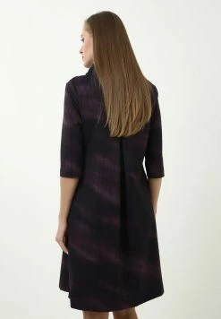 Madam-T LEELINA - Robe De Jour - Purple -Madam-T Soldes 2022 dd9aa9b88c3649438782e7331377ec29