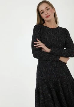 Madam-T SAMARA - Robe Pull - Blau/ingwer 12 Madam-T SAMARA - Robe Pull - Blau/ingwer -Madam-T Soldes 2022 dea605ca4eb447929993c5cc4a8e3ac6