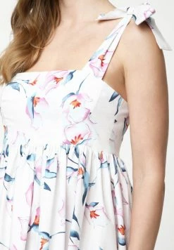 Madam-T Robe Longue - Weiß, Rosa -Madam-T Soldes 2022 e6045cdf31a74a02b808603f0879b248