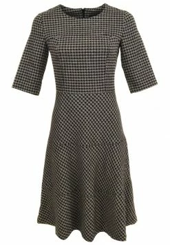 Madam-T SAPALERI - Robe De Jour - Bla Askk Beige 13 Madam-T SAPALERI - Robe De Jour - Bla Askk Beige -Madam-T Soldes 2022 ea3ac788f6e0438ba5b49397dbb035f5