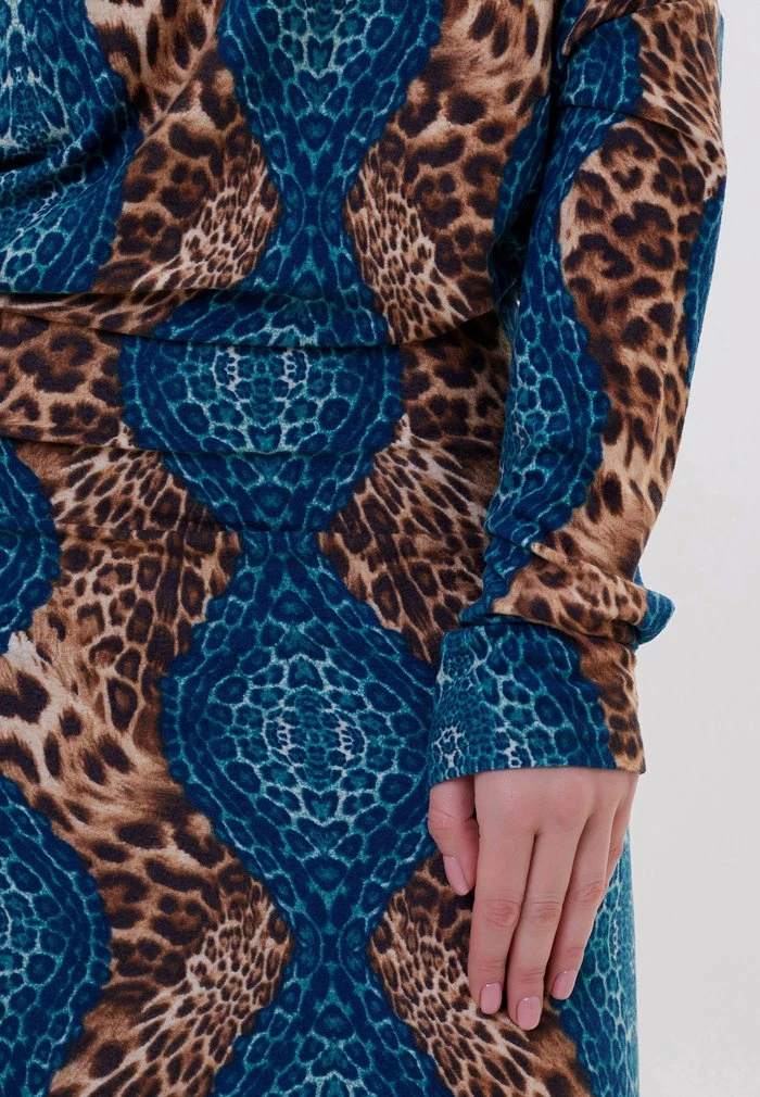 Madam-T ARIELE - Robe Longue - Blau/bruder Geboren 8 Madam-T ARIELE - Robe Longue - Blau/bruder Geboren – Image 8